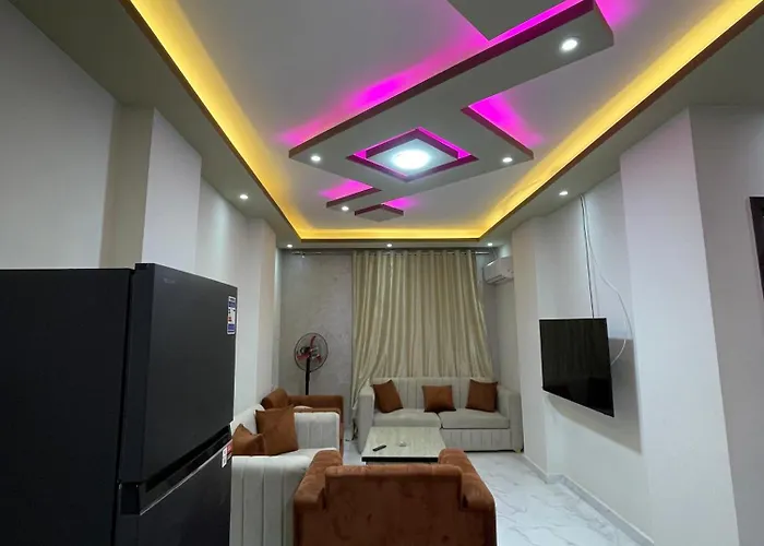 Luxury 3br Near & Marina Sheraton Street Apartment Hurghada